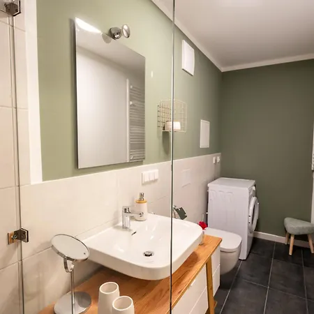 Aner 3 Deluxe Pepe * דרזדן